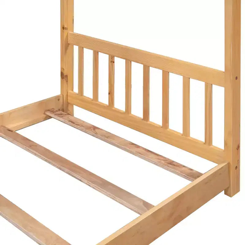 Lit plateforme - cadre de lit en bois en forme de maisonnette avec tête de lit, pied de lit et toit