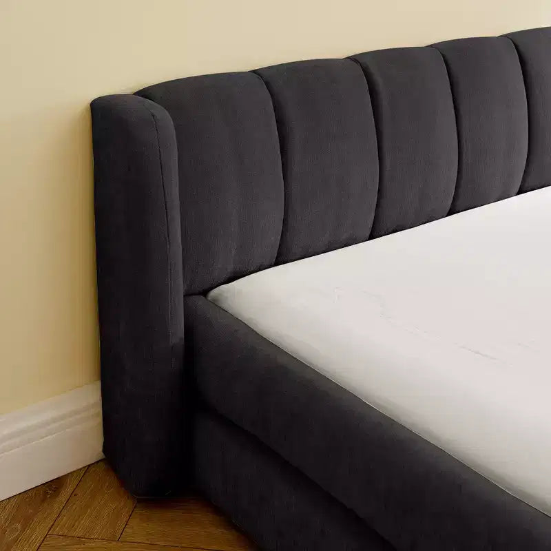 Polsterbett aus Chenille mit hohem, dickem Kopfteil
