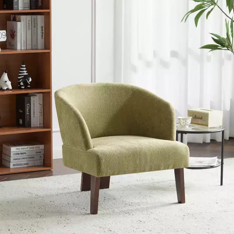 Chaise rembourrée moderne du milieu du siècle avec dossier incurvé