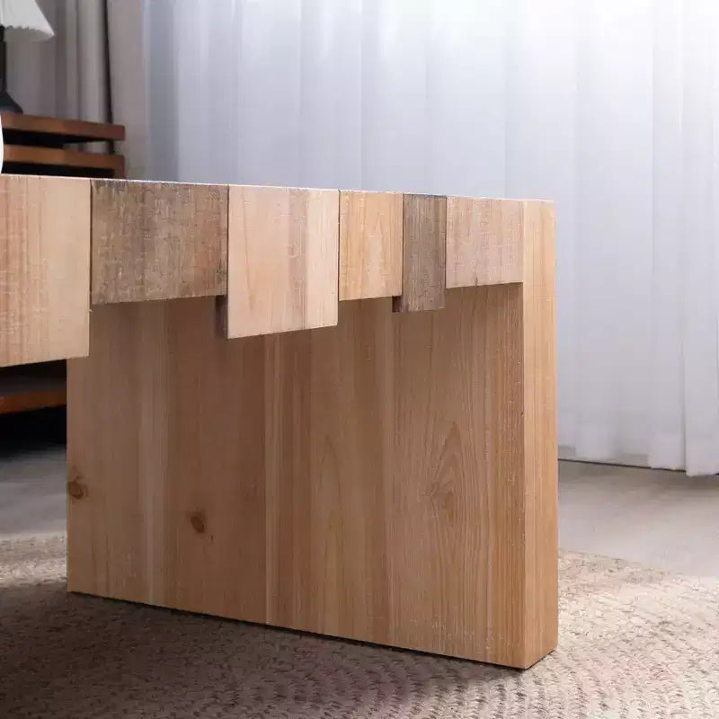 Moderner rechteckiger Couchtisch aus Holz im rustikalen Stil mit Lattenrost-Design