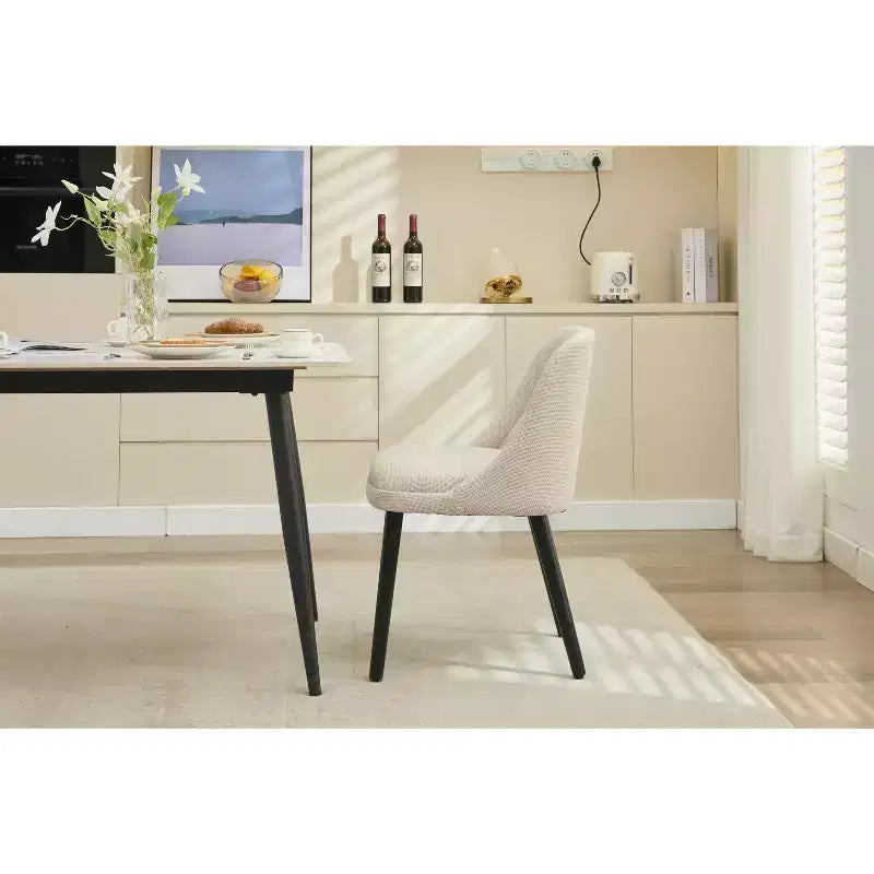 Chaises de salle à manger rembourrées, lot de 2, style mi-siècle, tissu de lin matelassé, pieds en bois robustes, pour cuisine, salle à manger, salon ou restaurant, beige